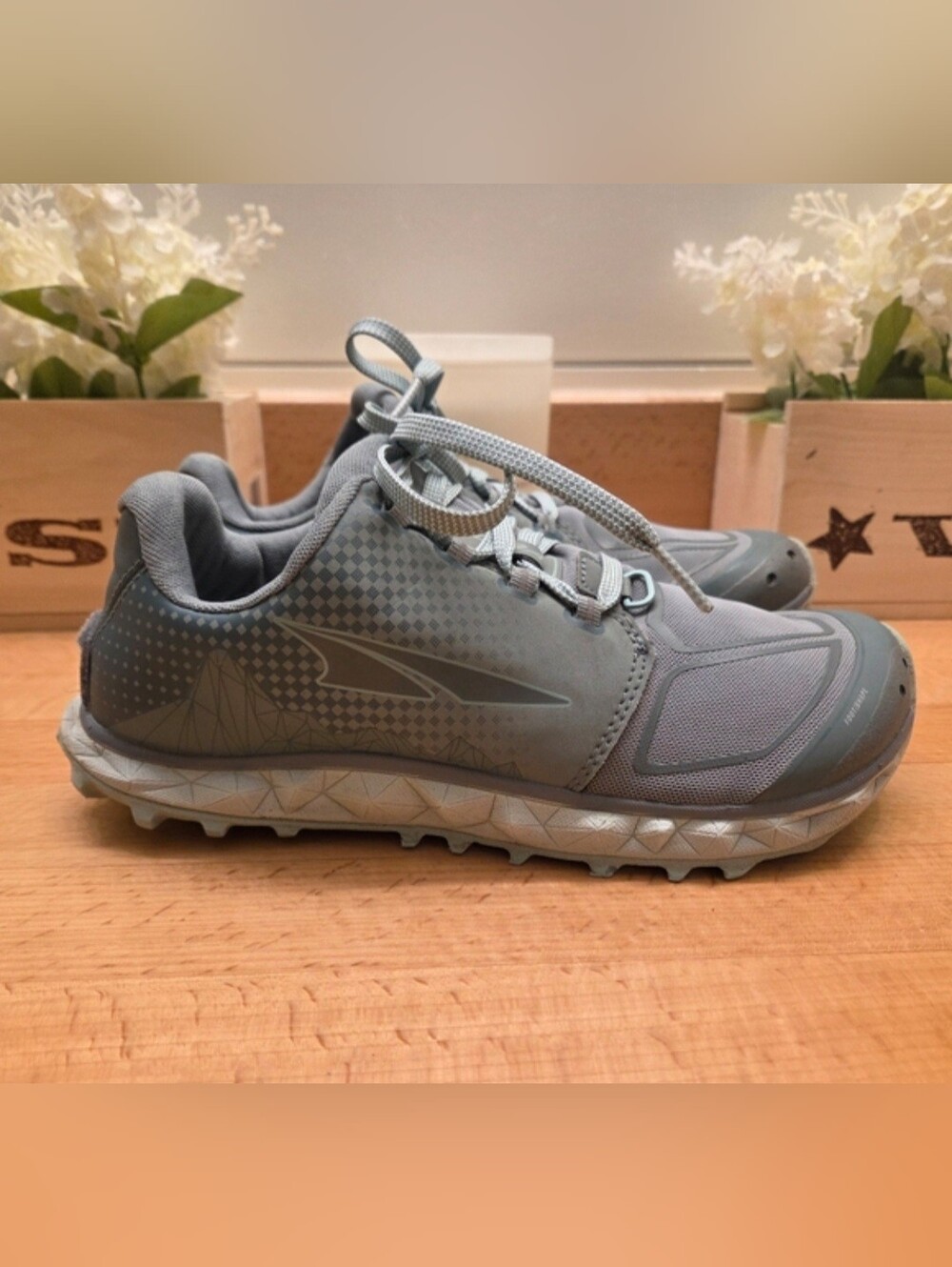 Altra Superior 4.5 Women's Trail Running Shoes Gray/Teal Womens Size 7